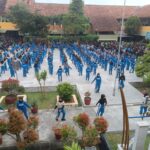 SMKN 1 Pengasih Gelar Senam Anak Indonesia Hebat Setiap Jumat Pagi