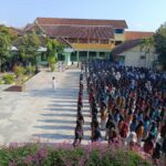 SMKN 1 Pengasih Gelar Upacara HUT Kulon Progo ke-74